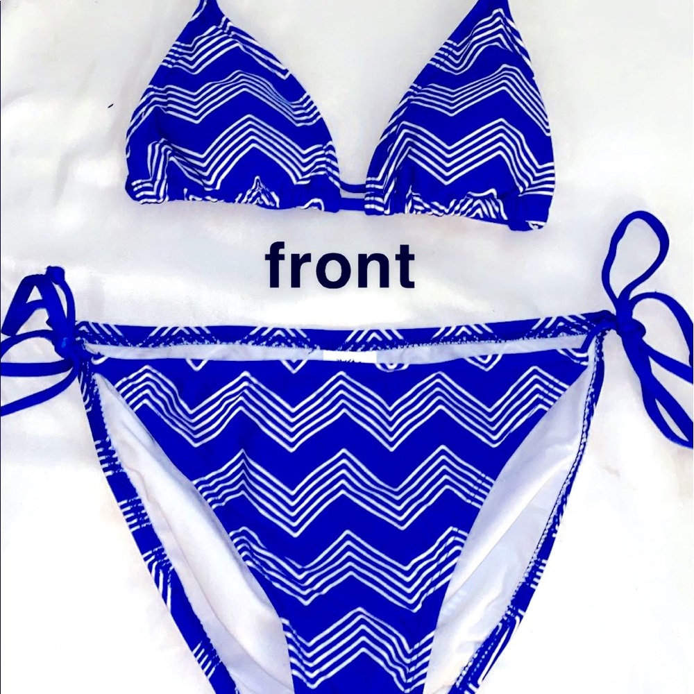 NAVY BLUE ZIGZAG DESIGN BIKINI SET !! 💙🦋🚙